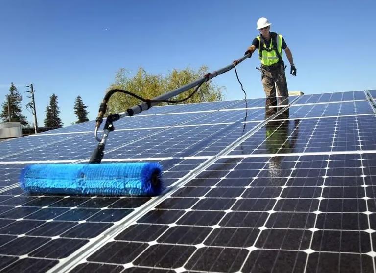 Veteran  Solar Cleaning